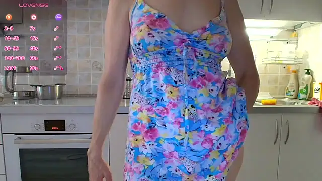 MilfeaN online show from 22, 9, 2025