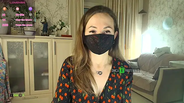 MilfeaN online show from 2, 11, 2025