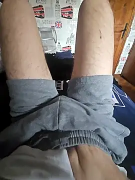 Azerty0911 online show from 2, 12, 2025