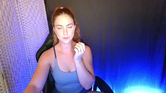 KayleyxEmily online show from 15, 9, 2025