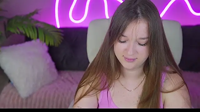 DonnaLustt online show from 18, 9, 2025