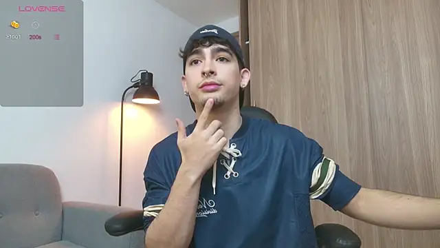 Snapshot of zenn_rush1 chatting on 17, 2, 2025 zenn rush1 online show from 17, 2, 2025