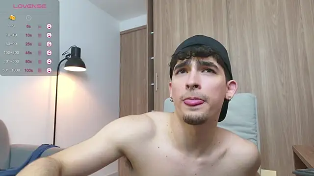 Snapshot of zenn_rush1 chatting on 22, 2, 2025 zenn rush1 online show from 22, 2, 2025