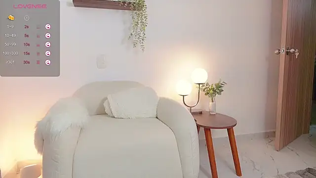 Snapshot of zenn_rush1 chatting on 8, 3, 2025 zenn rush1 online show from 8, 3, 2025