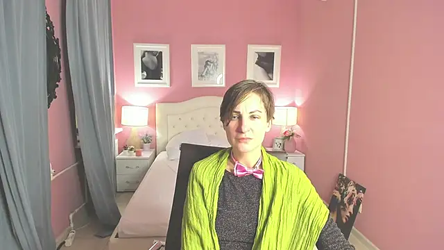 Snapshot of AuroraScript chatting on 12, 3, 2025 AuroraScript online show from 12, 3, 2025