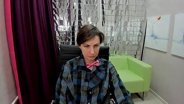 Snapshot of AuroraScript chatting on 17, 3, 2025 AuroraScript online show from 17, 3, 2025