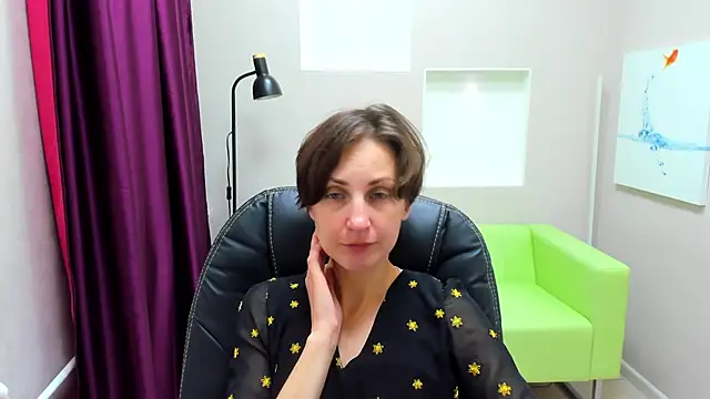 Snapshot of AuroraScript chatting on 11, 11, 2025 AuroraScript online show from 11, 11, 2025