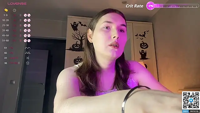 Snapshot of Maria_Bowie chatting on 6, 11, 2025 Maria Bowie online show from 6, 11, 2025