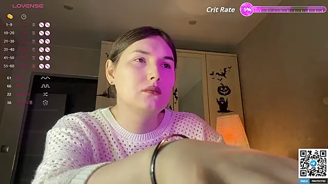 Snapshot of Maria_Bowie chatting on 9, 11, 2025 Maria Bowie online show from 9, 11, 2025