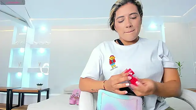 julietha taylor online show from 22, 2, 2025