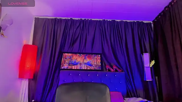 Snapshot of Gabyqueen70 chatting on 8, 11, 2025 Gabyqueen70 online show from 8, 11, 2025