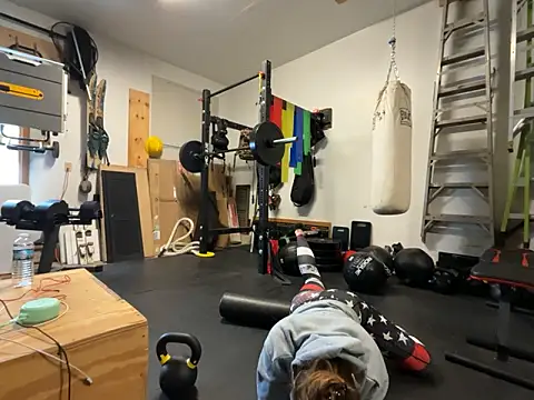 Snapshot of MissSwitch chatting on 20, 12, 2024 MissSwitch online show from 20, 12, 2024