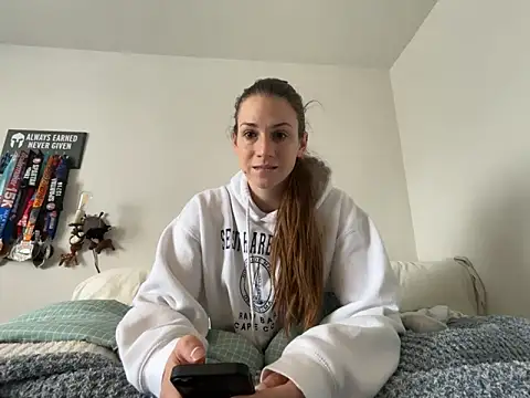 Snapshot of MissSwitch chatting on 9, 1, 2025 MissSwitch online show from 9, 1, 2025