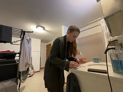 Snapshot of MissSwitch chatting on 20, 1, 2025 MissSwitch online show from 20, 1, 2025