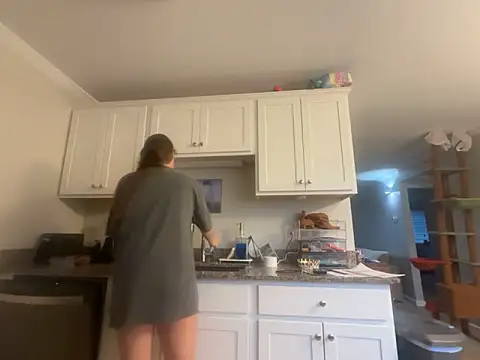 Snapshot of MissSwitch chatting on 26, 9, 2025 MissSwitch online show from 26, 9, 2025