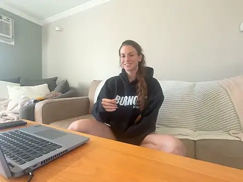 Snapshot of MissSwitch chatting on 29, 9, 2025 MissSwitch online show from 29, 9, 2025