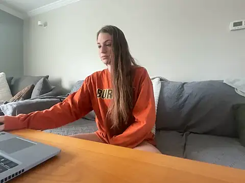 Snapshot of MissSwitch chatting on 23, 10, 2025 MissSwitch online show from 23, 10, 2025