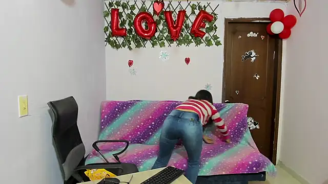 Luna Star Sl online show from 5, 3, 2025