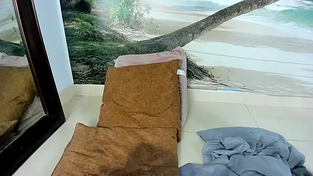 Mieldeluna online show from 8, 12, 2024