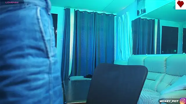 mickeypict online show from 30, 10, 2025