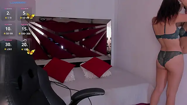 JasmineHarris online show from 1, 2, 2025