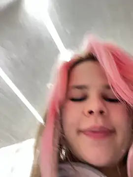 SuzieMurray online show from 28, 1, 2025