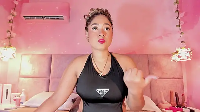 Laurentdupont04 online show from 3, 11, 2025