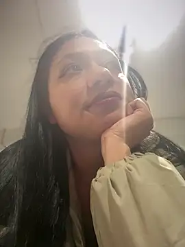 Snapshot of Im_Little chatting on 12, 10, 2025 Im Little online show from 12, 10, 2025