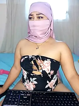 Snapshot of Kendra_Kait chatting on 10, 1, 2025 Kendra Kait online show from 10, 1, 2025