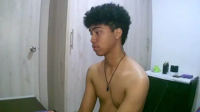 Snapshot of sexy_diamante_ chatting on 26, 9, 2025 sexy diamante  online show from 26, 9, 2025