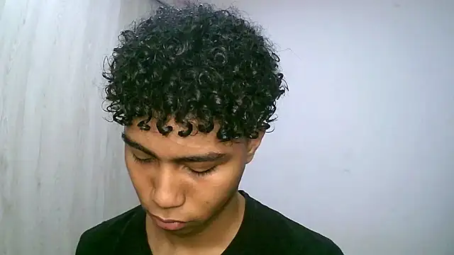 Snapshot of sexy_diamante_ chatting on 2, 11, 2025 sexy diamante  online show from 2, 11, 2025