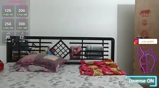 sexy-honey09 online show from 9, 3, 2025