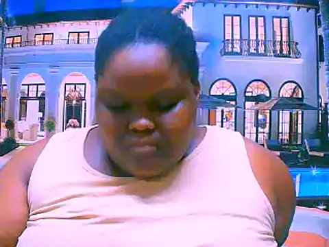 Snapshot of EbonyHotBuns chatting on 22, 10, 2025 EbonyHotBuns online show from 22, 10, 2025