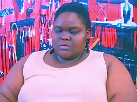 Snapshot of EbonyHotBuns chatting on 25, 10, 2025 EbonyHotBuns online show from 25, 10, 2025