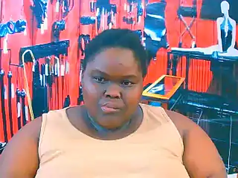 Snapshot of EbonyHotBuns chatting on 1, 11, 2025 EbonyHotBuns online show from 1, 11, 2025