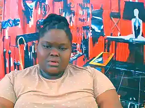 Snapshot of EbonyHotBuns chatting on 9, 11, 2025 EbonyHotBuns online show from 9, 11, 2025