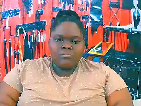 Snapshot of EbonyHotBuns chatting on 14, 11, 2025 EbonyHotBuns online show from 14, 11, 2025