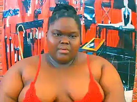 Snapshot of EbonyHotBuns chatting on 15, 11, 2025 EbonyHotBuns online show from 15, 11, 2025