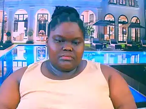 Snapshot of EbonyHotBuns chatting on 22, 11, 2025 EbonyHotBuns online show from 22, 11, 2025