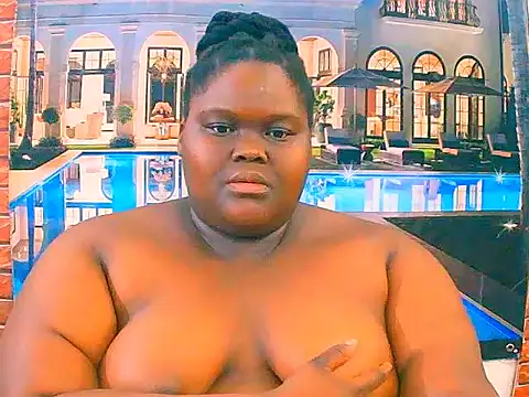 Snapshot of EbonyHotBuns chatting on 25, 11, 2025 EbonyHotBuns online show from 25, 11, 2025