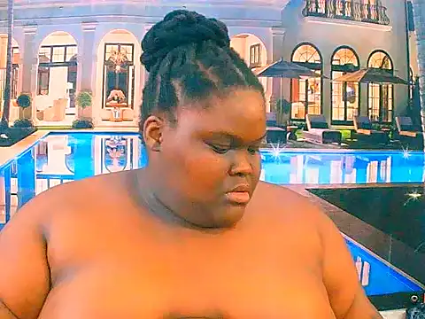 Snapshot of EbonyHotBuns chatting on 25, 11, 2025 EbonyHotBuns online show from 25, 11, 2025