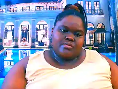 Snapshot of EbonyHotBuns chatting on 16, 4, 2026 EbonyHotBuns online show from 16, 4, 2026