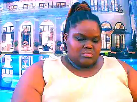 Snapshot of EbonyHotBuns chatting on 18, 4, 2026 EbonyHotBuns online show from 18, 4, 2026