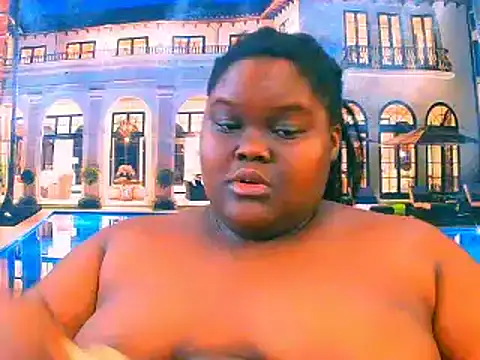 Snapshot of EbonyHotBuns chatting on 13, 5, 2026 EbonyHotBuns online show from 13, 5, 2026