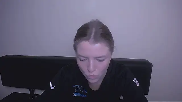 Snapshot of MissOliviaa_ chatting on 3, 12, 2024 MissOliviaa online show from 3, 12, 2024