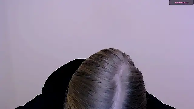 Snapshot of MissOliviaa_ chatting on 23, 12, 2024 MissOliviaa online show from 23, 12, 2024