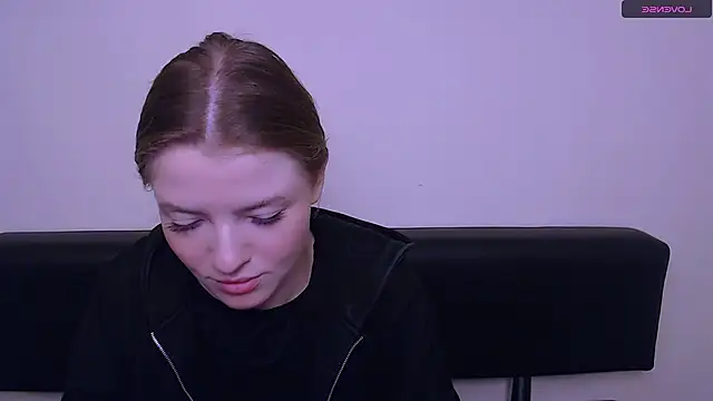 Snapshot of MissOliviaa_ chatting on 27, 12, 2024 MissOliviaa online show from 27, 12, 2024