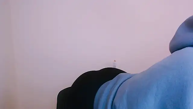 Snapshot of MissOliviaa_ chatting on 15, 1, 2025 MissOliviaa online show from 15, 1, 2025