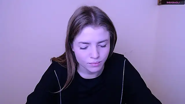 Snapshot of MissOliviaa_ chatting on 17, 1, 2025 MissOliviaa online show from 17, 1, 2025