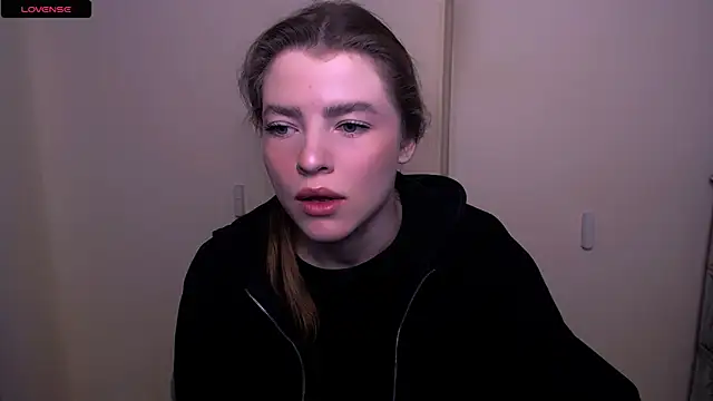 Snapshot of MissOliviaa_ chatting on 22, 2, 2025 MissOliviaa online show from 22, 2, 2025